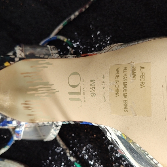 JLO Shoes - Picture 5 of 5